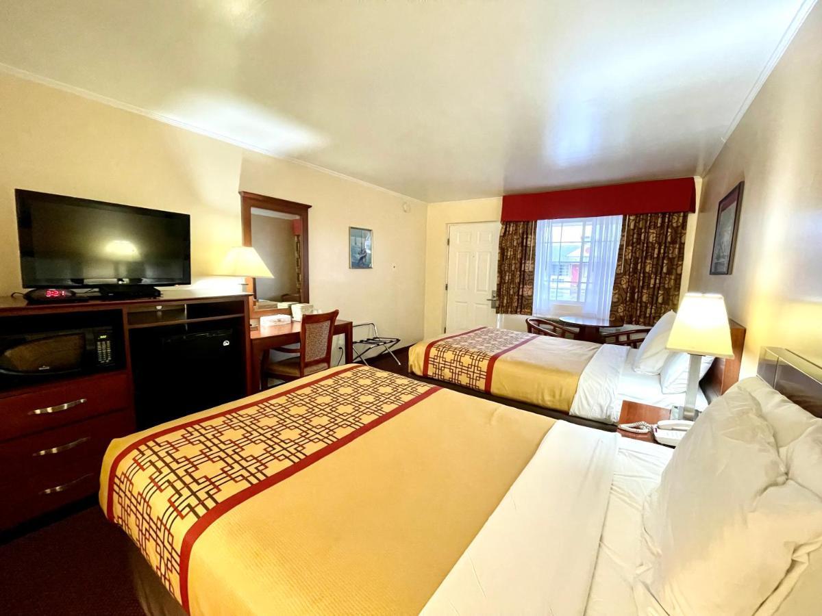 Passport Inn Somers Point - Съмърс Пойнт Екстериор снимка