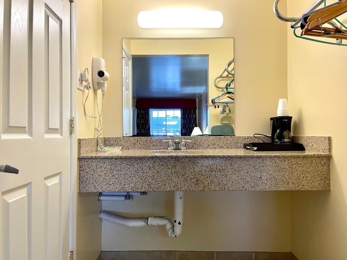 Passport Inn Somers Point - Съмърс Пойнт Екстериор снимка