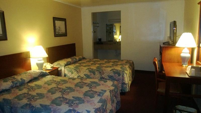 Passport Inn Somers Point - Съмърс Пойнт Стая снимка